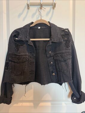 SHEIN Black Distressed Cropped Denim Jacket